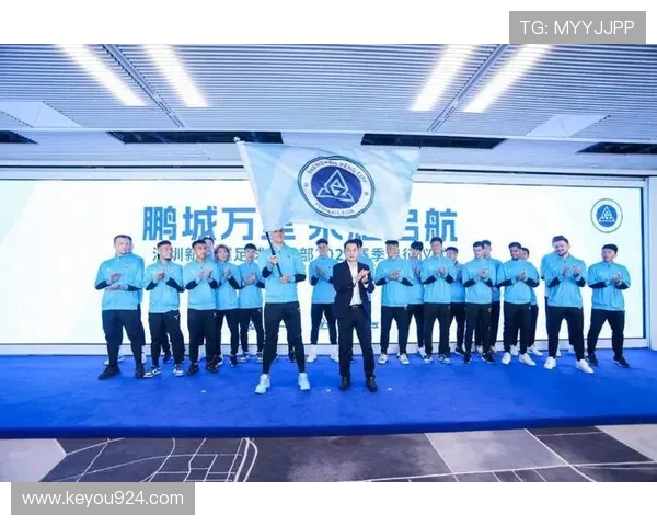 深圳新鹏城主帅满意球队状态强调硬仗精神誓在对阵国安展现强势表现
